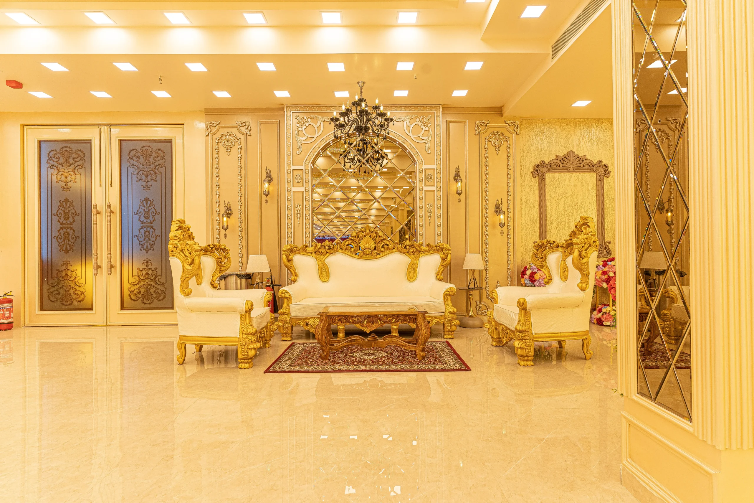 Luxury Banquet Hall in Kapurbawdi for Social Events and Festival Celebrations